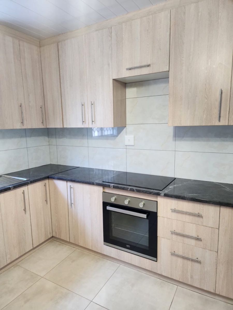 3 Bedroom Property for Sale in Flamwood North West